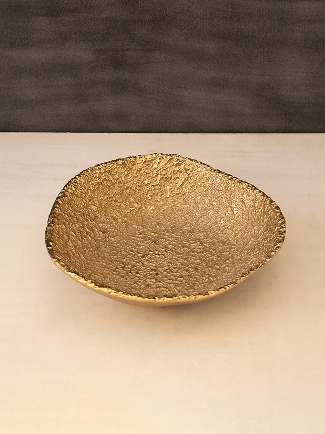 

ellementry Gold-Toned 1 Pieces Textured Melamine Platter