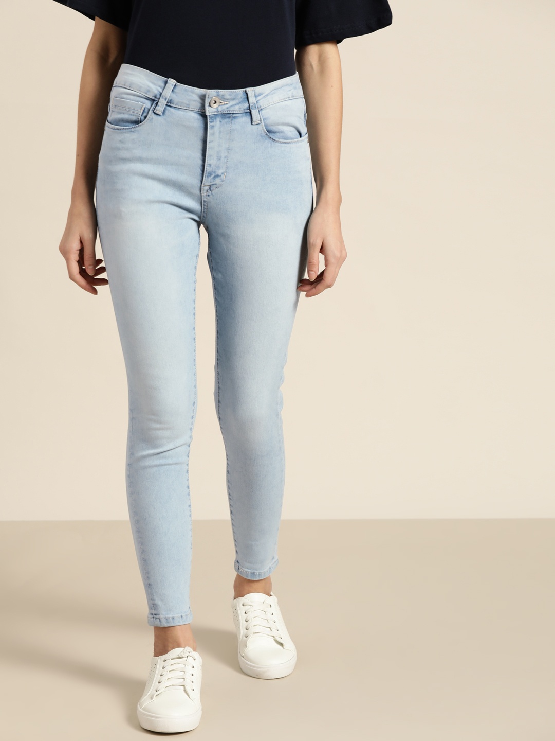 

ether Women Blue Skinny Fit Stretchable Cropped Jeans