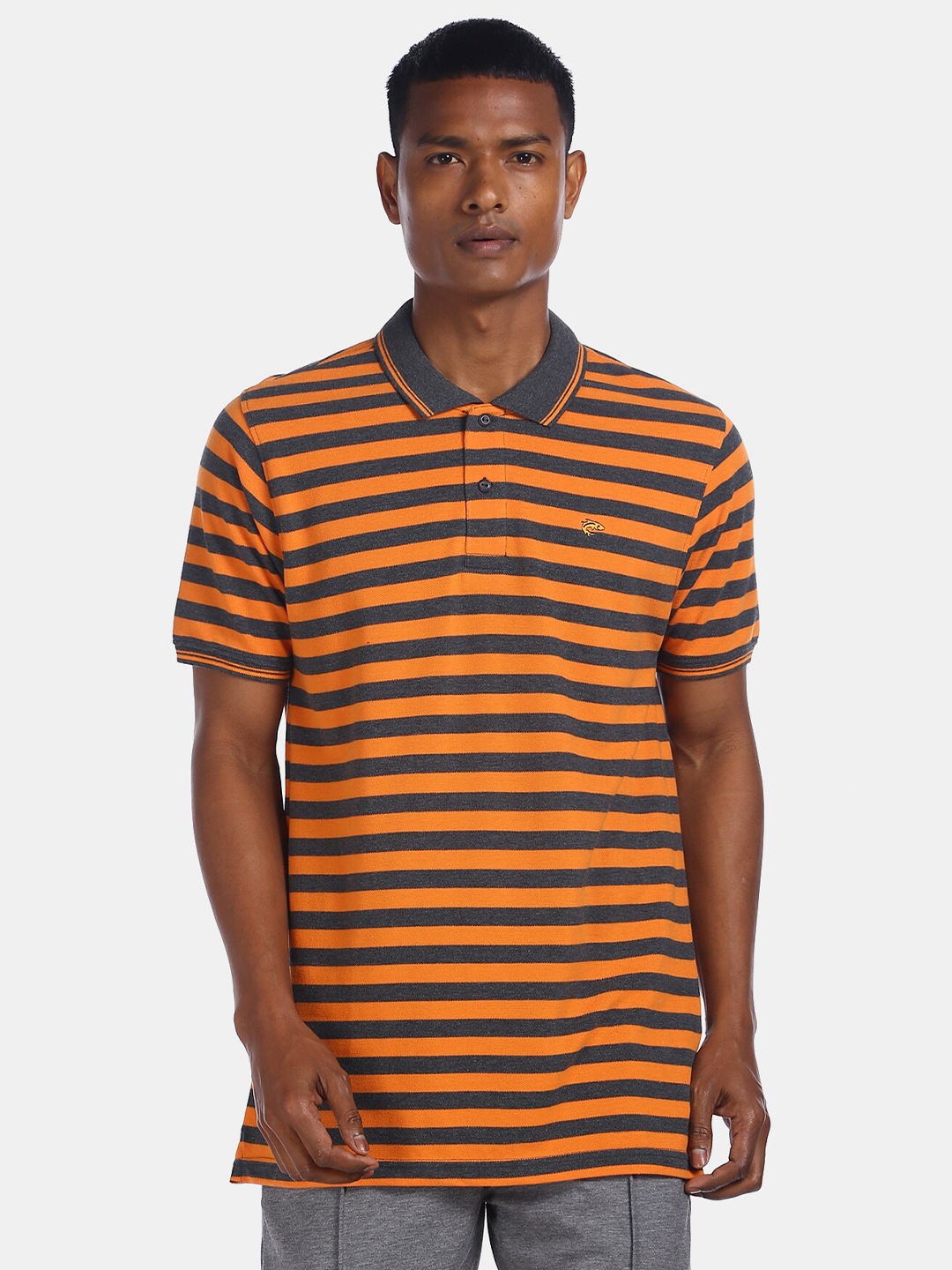 

Ruggers Men Orange Striped T-shirt