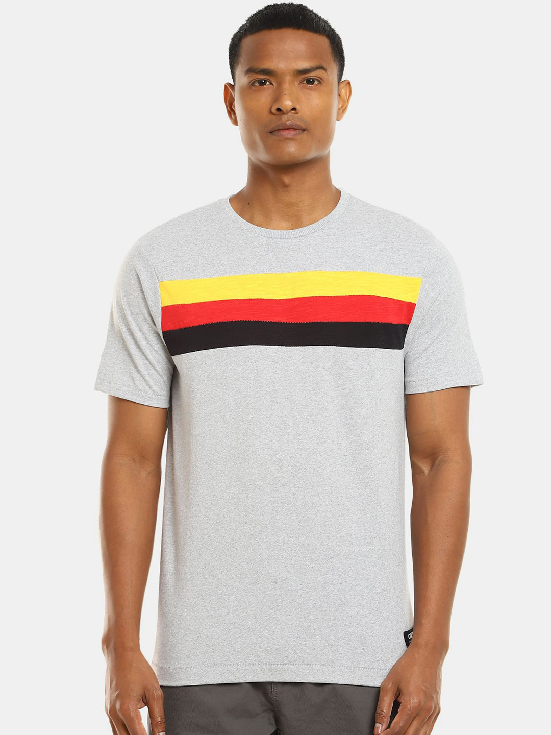 

Colt Men Grey Striped T-shirt