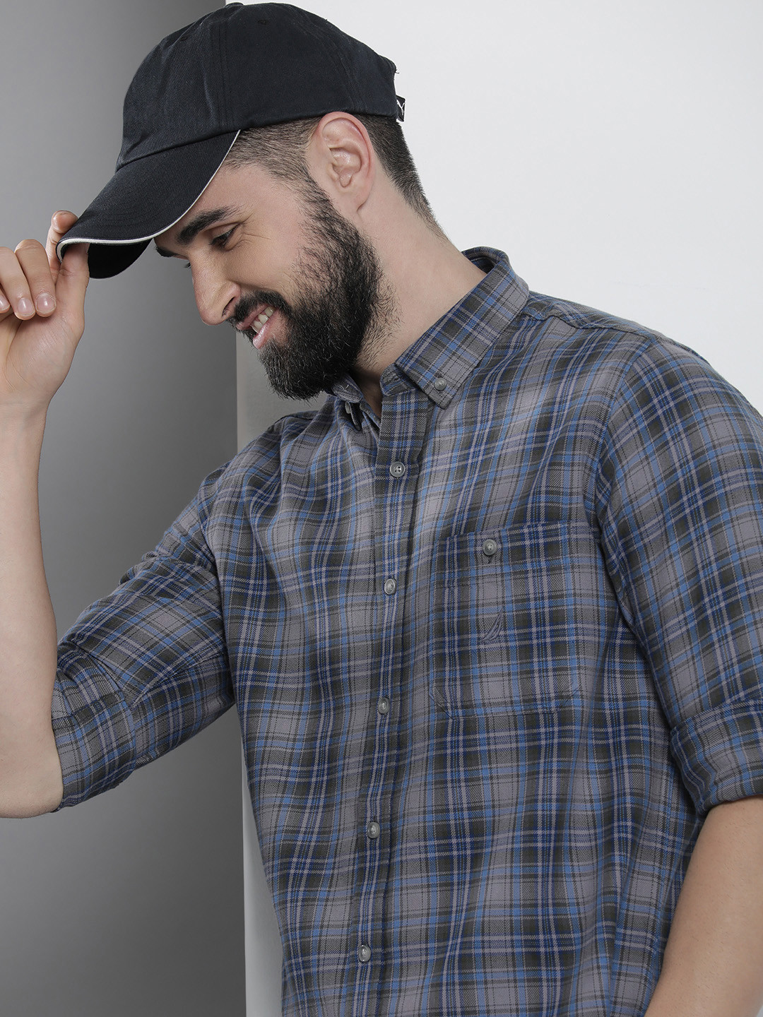 

Nautica Men Classic Checked Pure Cotton Casual Shirt, Blue