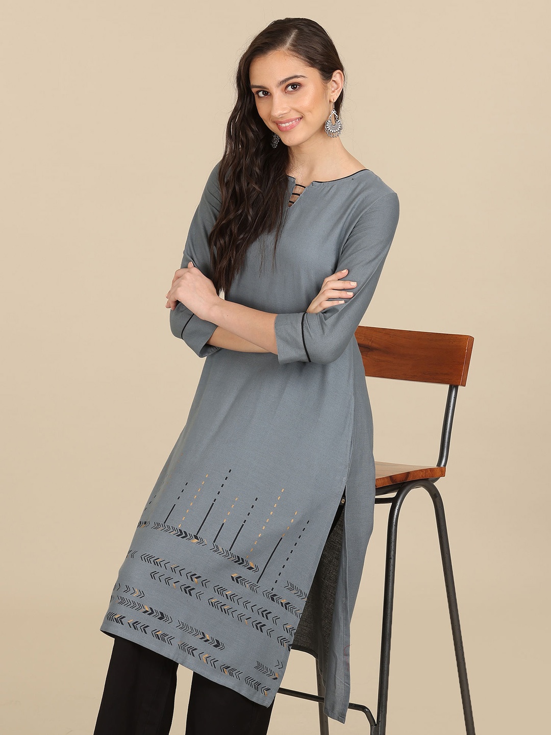 

Karigari Women Grey & Gold Solid Yoke Design A-Line Kurta