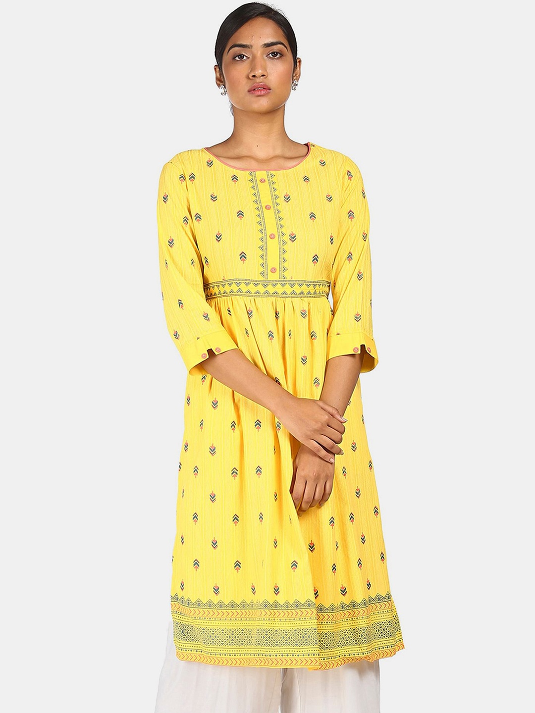 

Karigari Women Yellow & Pink Floral Printed Floral Kurta