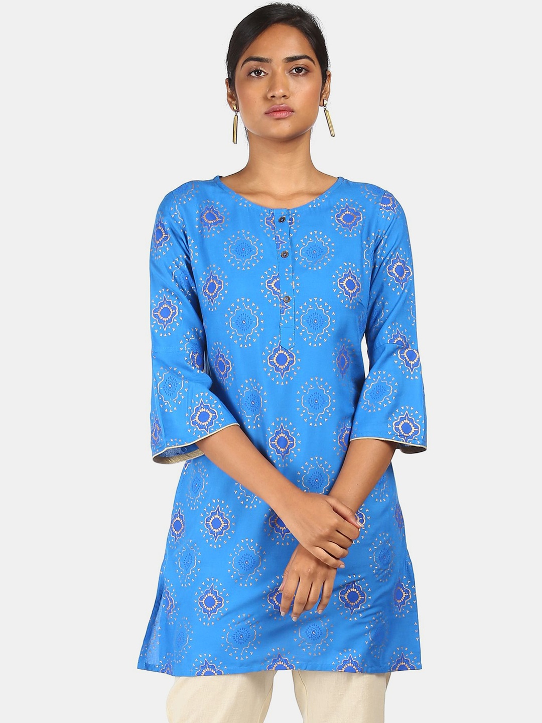 

Karigari Women Blue & Gold-Toned Ethnic Motifs Printed Kurta