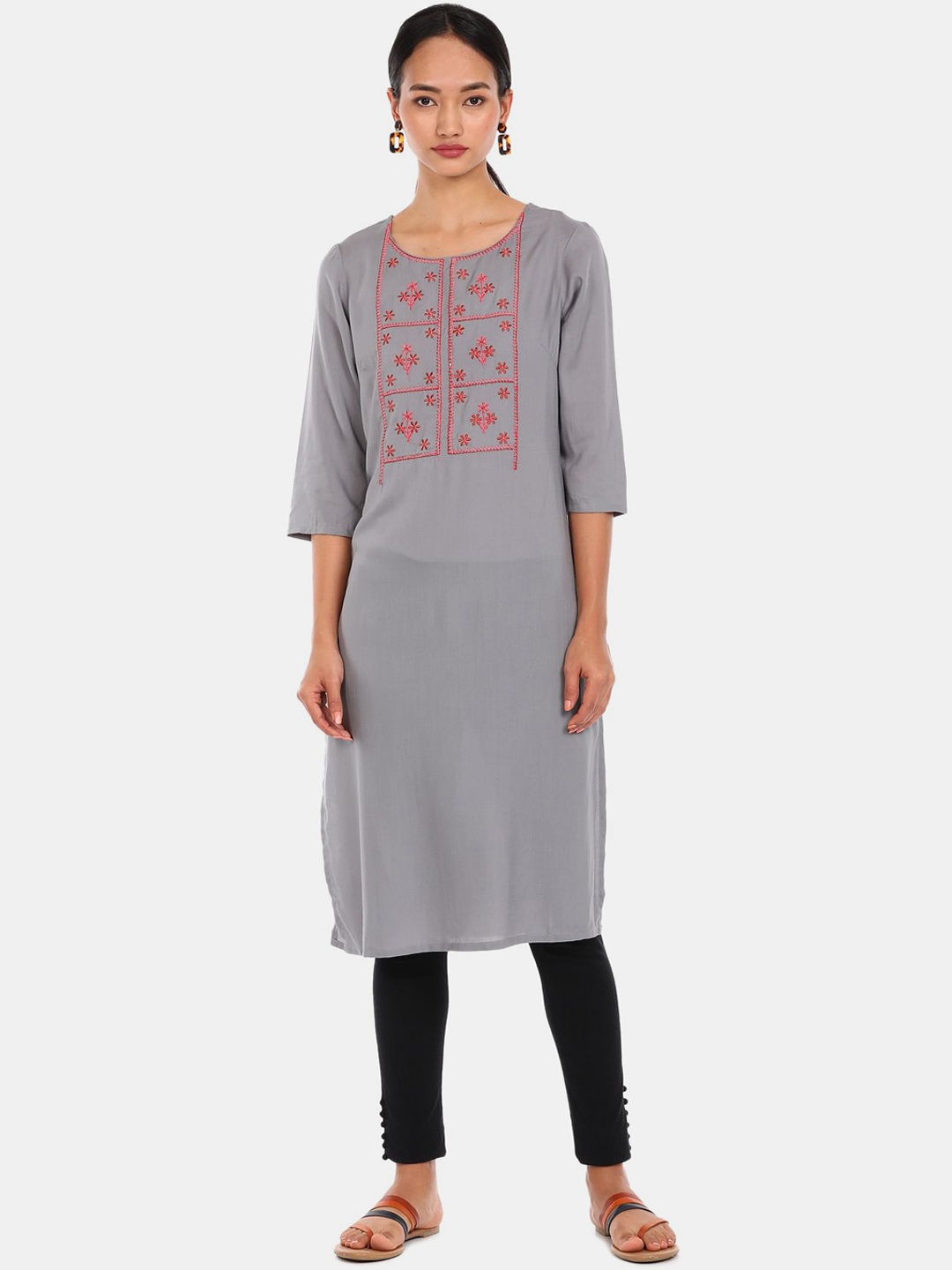

Karigari Women Grey & Orange Floral Embroidered Kurta