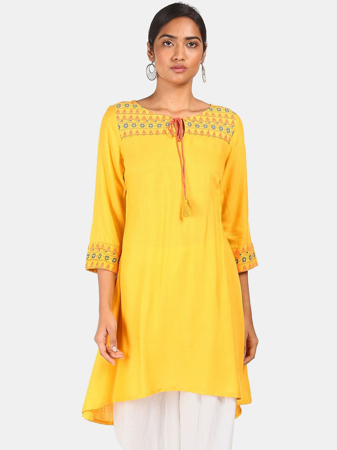 

Karigari Women Yellow & Pink Yoke Design Kurta