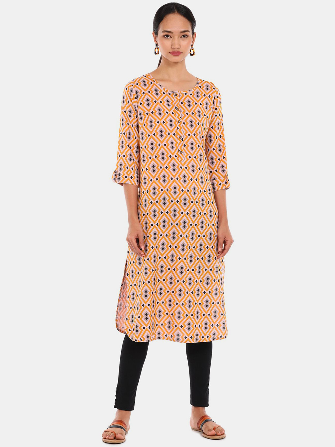 

Karigari Women Yellow & Grey Geometric Printed Regular Kurta