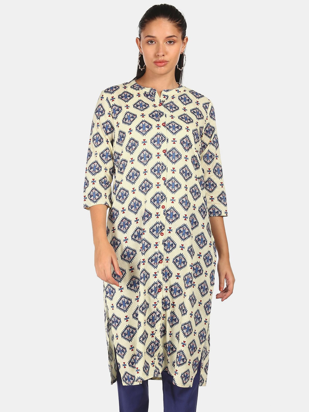 

Karigari Women Off White & Blue Geometric Printed Regular Kurta