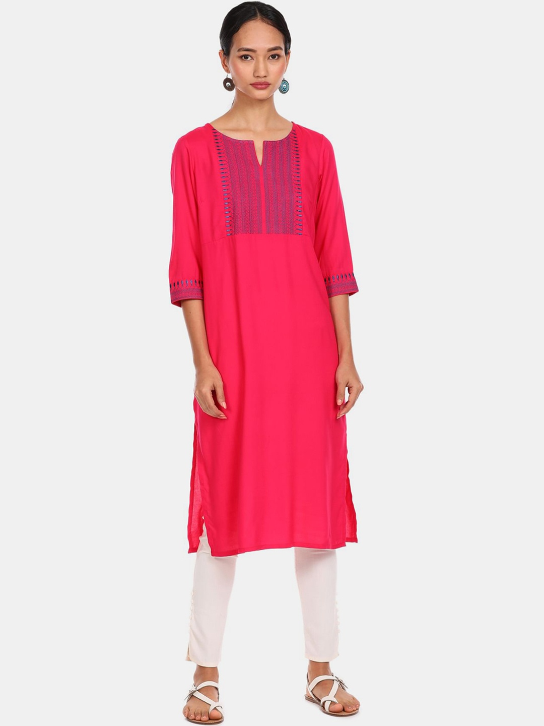 

Karigari Women Pink & Blue Geometric Yoke Design Regular Kurta
