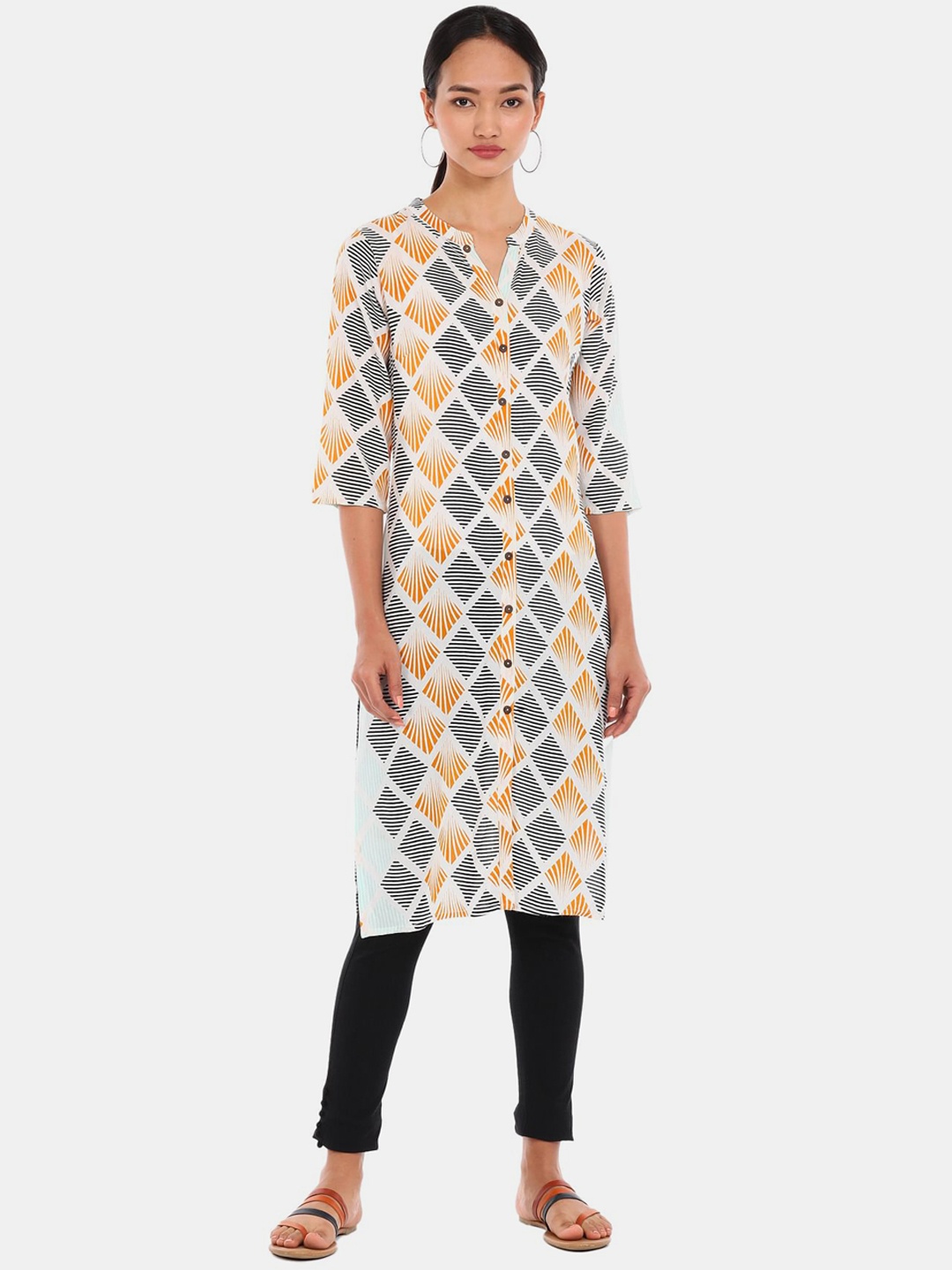 

Karigari Women Black & Mustard Yellow Geometric Printed Kurta