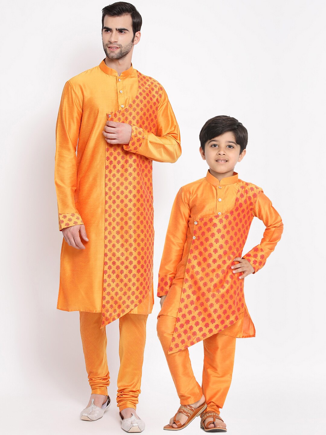 

VASTRAMAY Boys Orange Ethnic Motifs Printed Kurta with Pyjamas