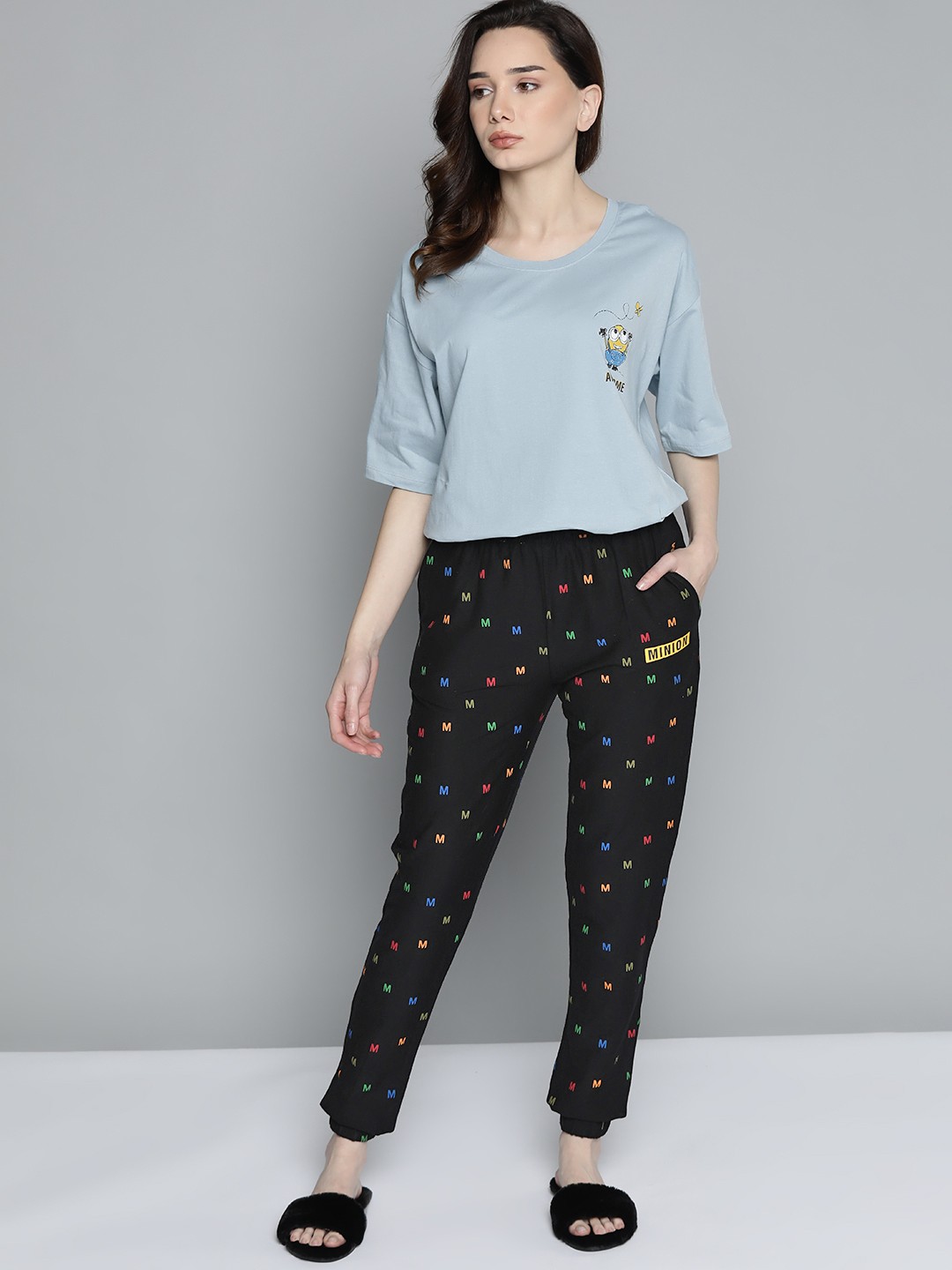 

Minions by Kook N Keech Women Blue & Black Printed Night suit