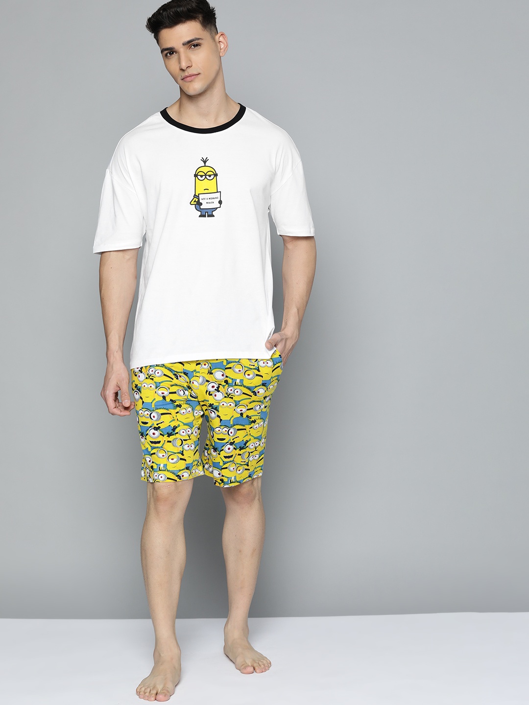 

Minions by Kook N Keech Men White & Mustard Yellow Minion Print Shorts Set