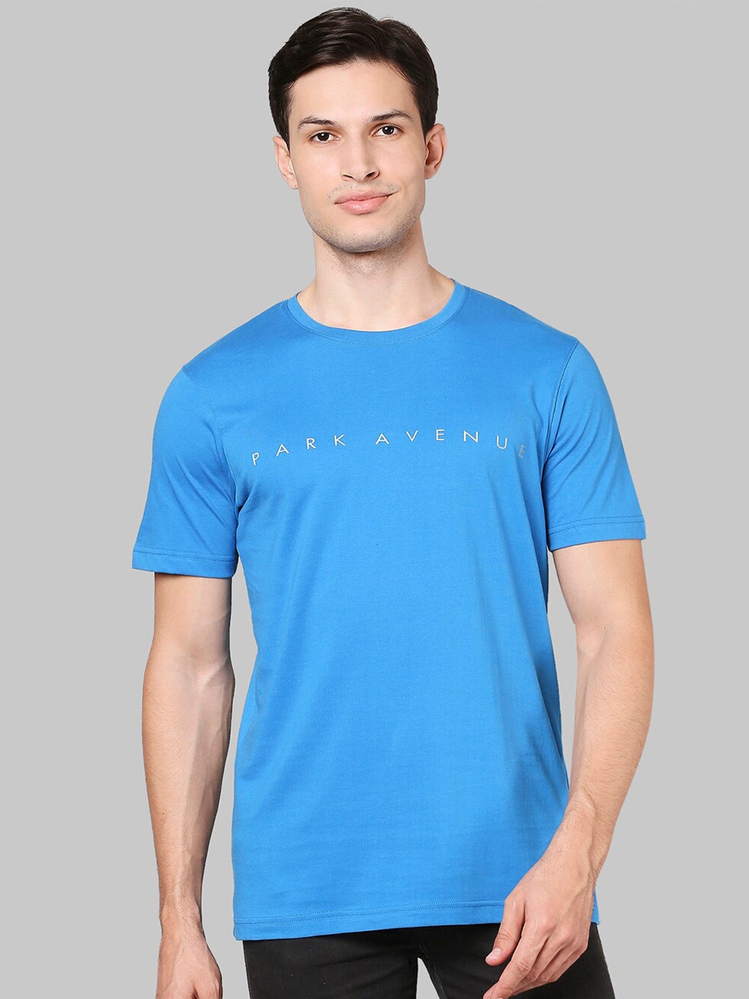 

Park Avenue Men Blue Typography Printed Slim Fit T-shirt
