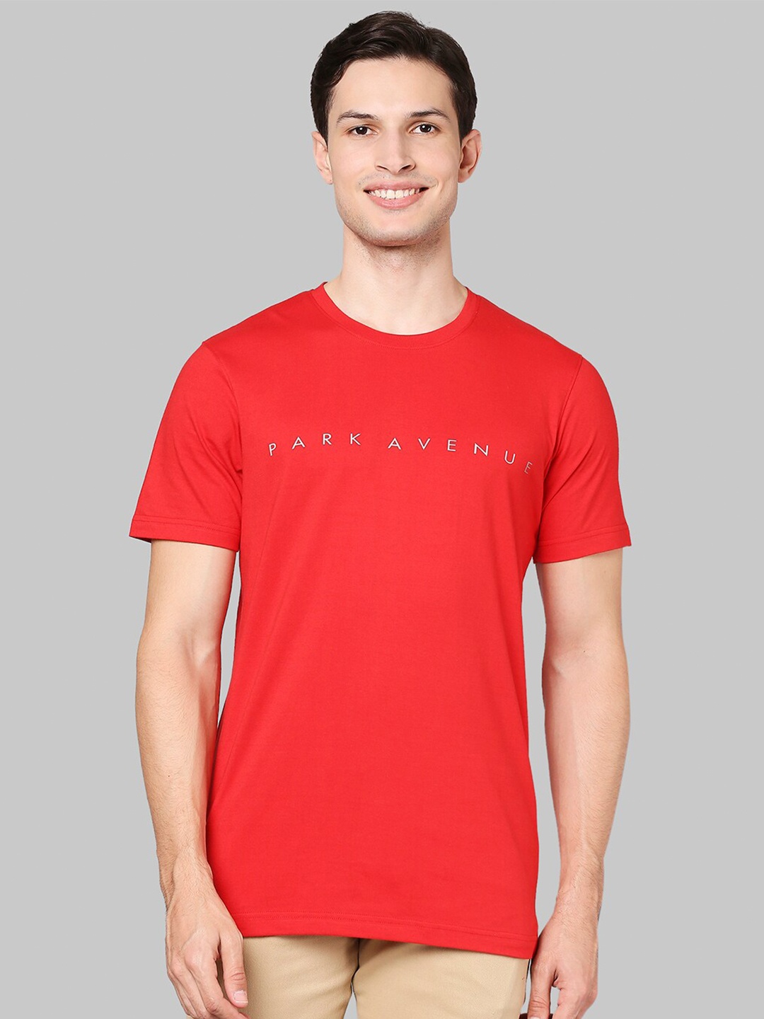 

Park Avenue Men Red Typography Printed Slim Fit T-shirt