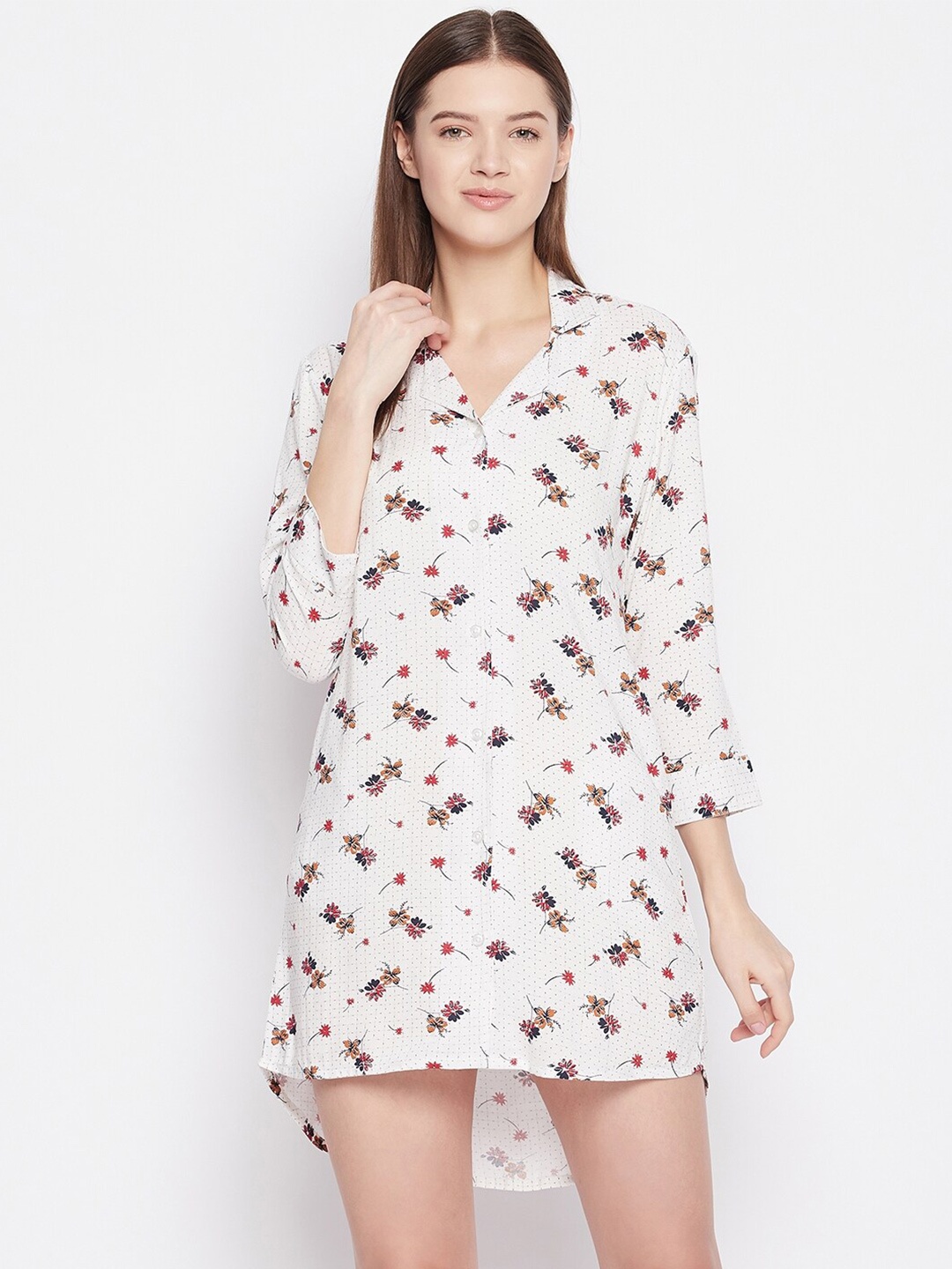 

Hypernation Women White Floral Printed Nightdress