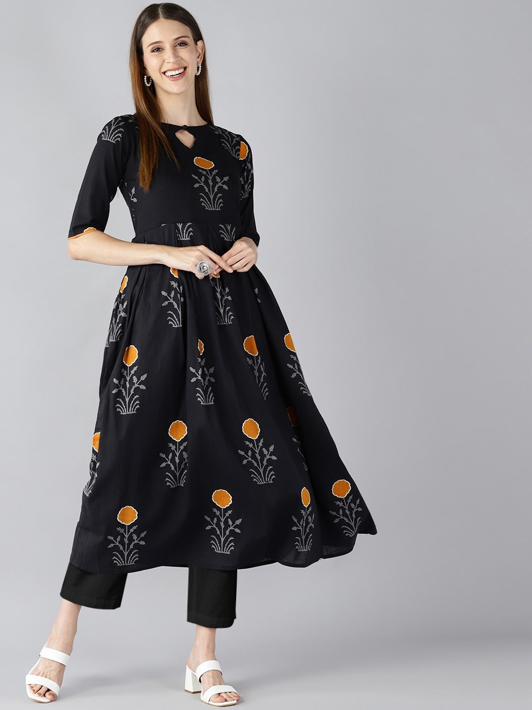 

AHIKA Women Black Anarkali Kurta