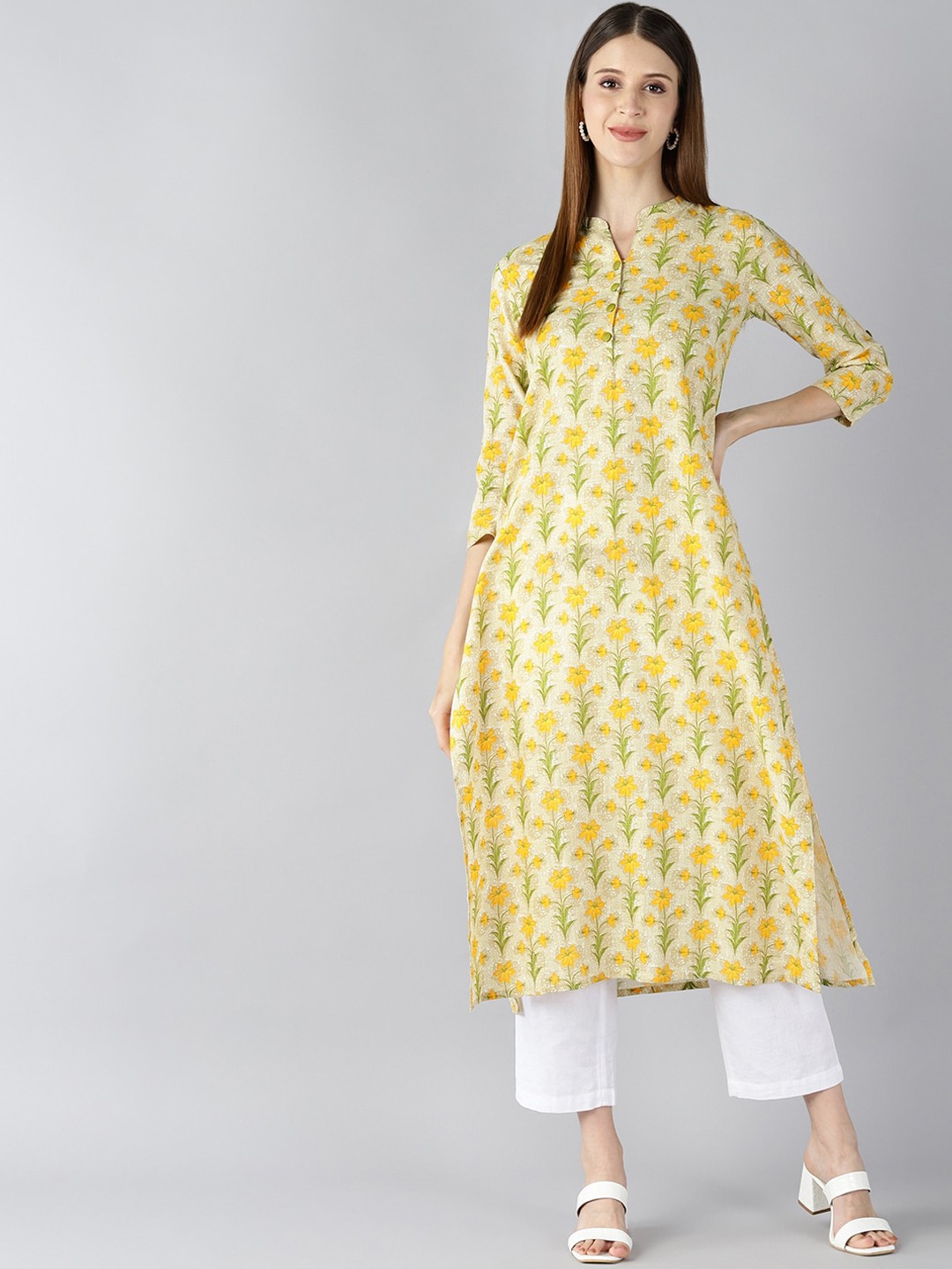 

AHIKA Women Yellow Floral Printed Kurta