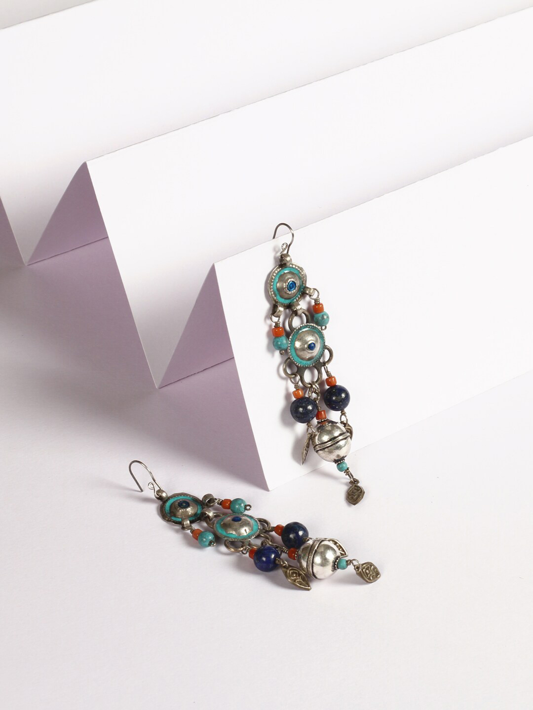 

SANGEETA BOOCHRA Silver-Plated Silver-Toned & Navy Blue Contemporary Drop Earrings