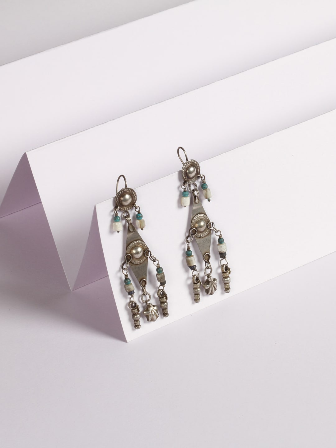 

SANGEETA BOOCHRA Silver-Plated Silver-Toned Contemporary Drop Earrings