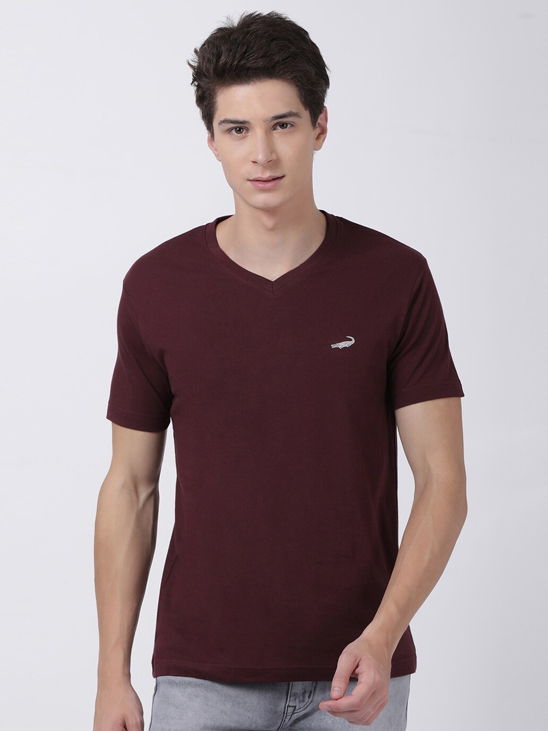 

Crocodile Men Maroon V-Neck T-shirt