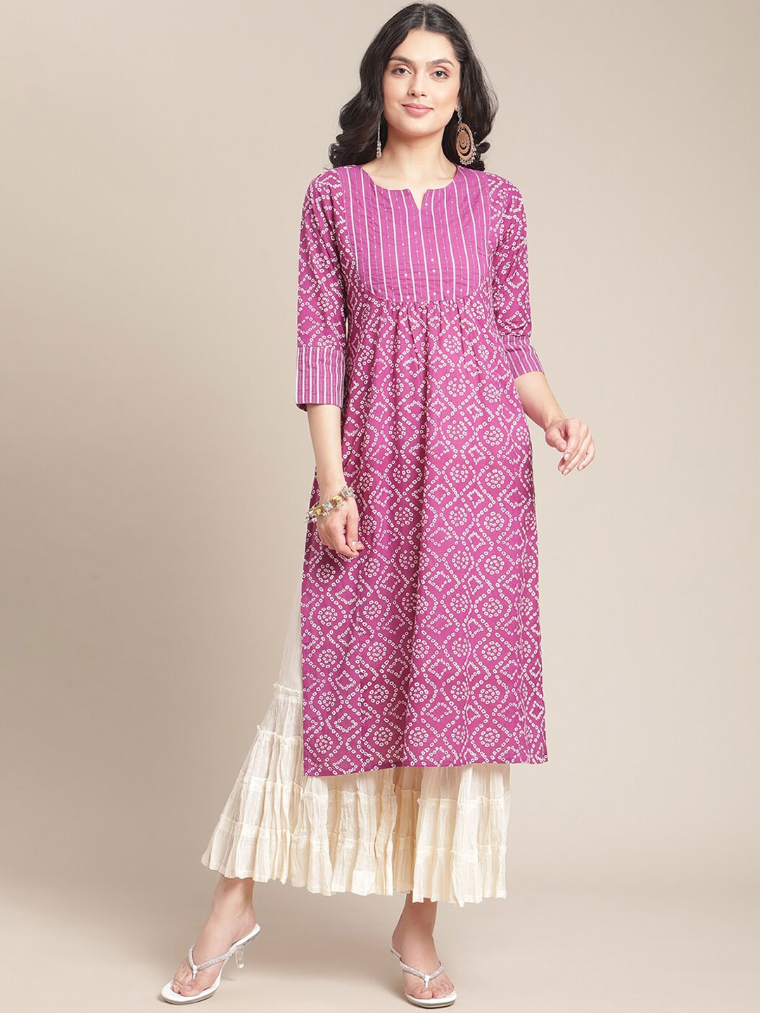 

Varanga Women Pink & White Bandhani Printed Gotta Patti Kurta