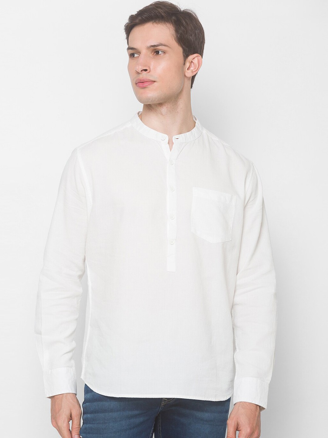 

Globus Men White Opaque Casual Shirt