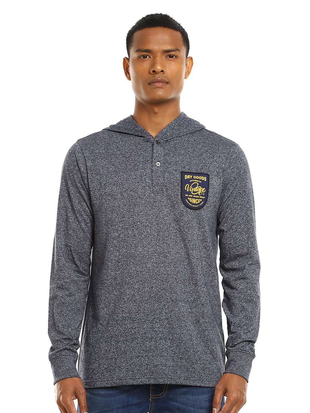 

Cherokee Men Blue Solid Hooded Cotton T-shirt