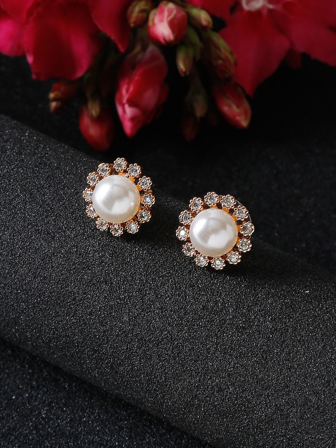 

NEUDIS Gold Plated Gold-Toned Contemporary Studs Earrings