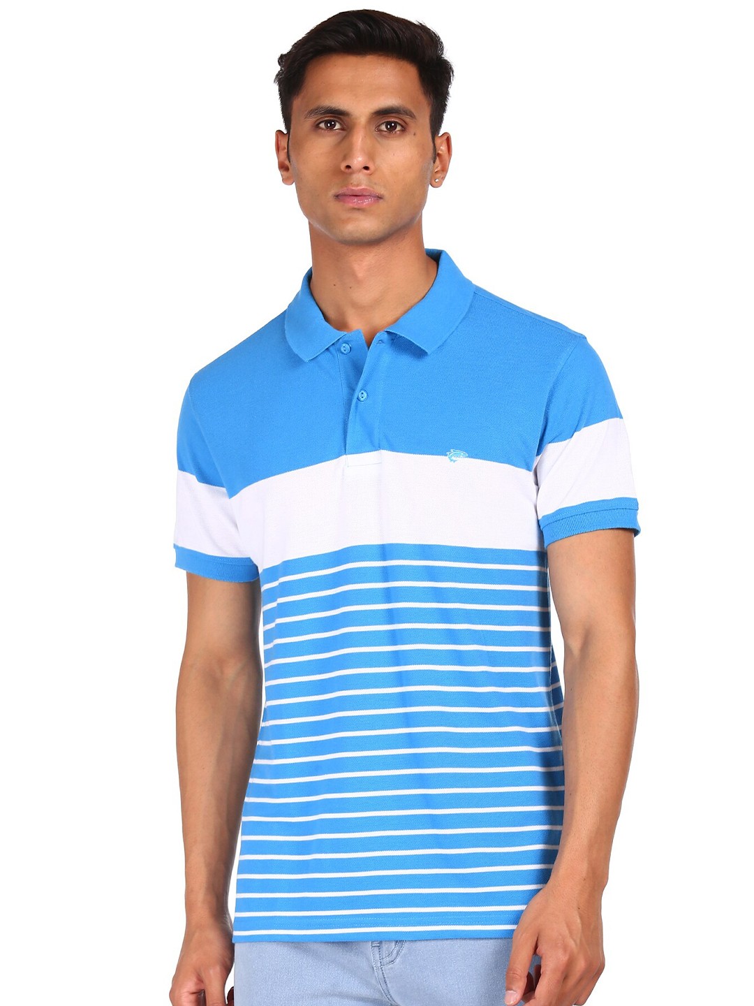 

Ruggers Men Blue Striped T-shirt