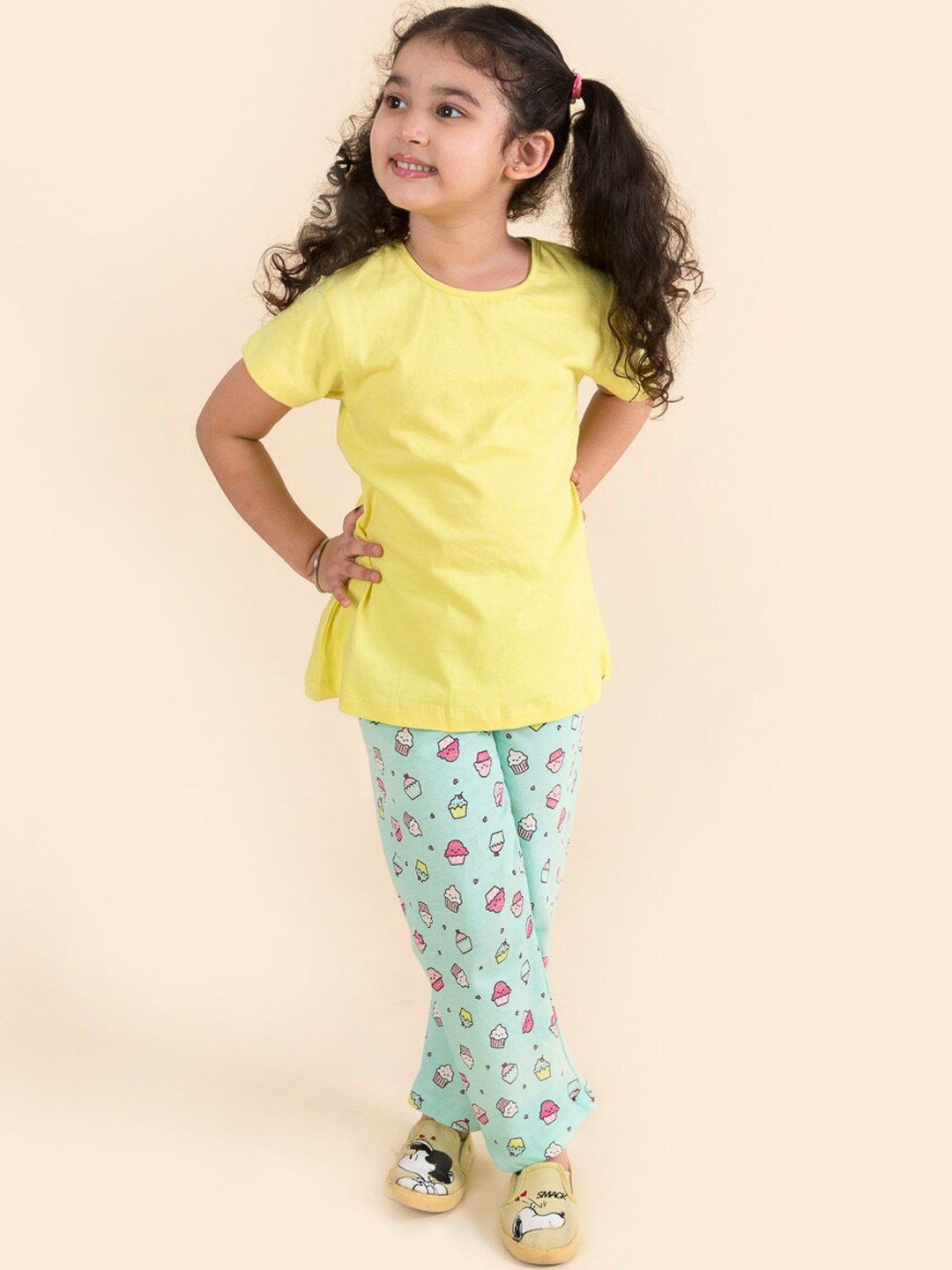 

pspeaches Girls Yellow & Sea Green Pure Cotton 3-Piece Night suit
