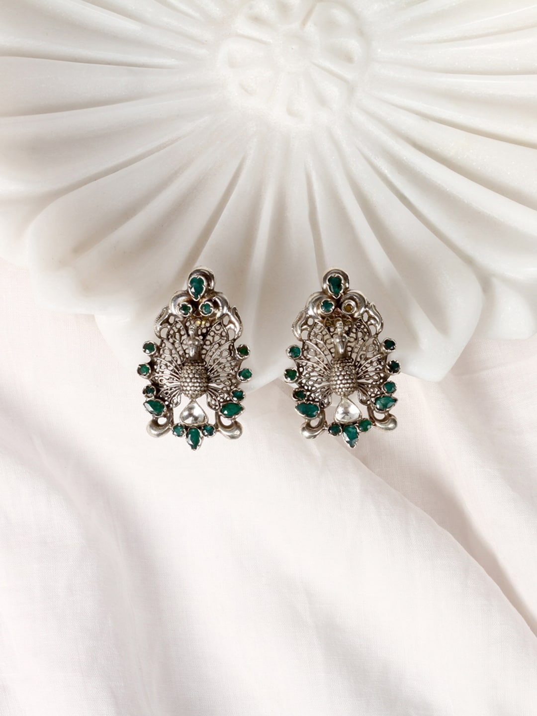 

SANGEETA BOOCHRA Silver-Plated Silver-Toned & Green Contemporary Studs Earrings