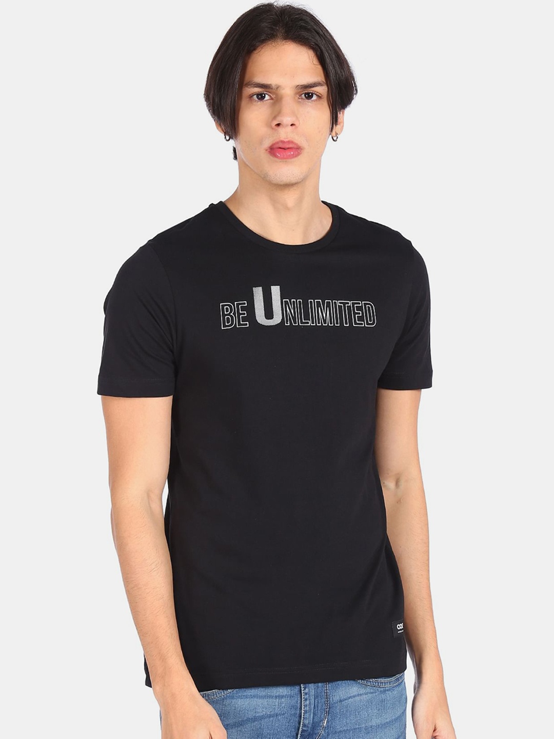

Colt Men Black & White Printed Cotton T-shirt