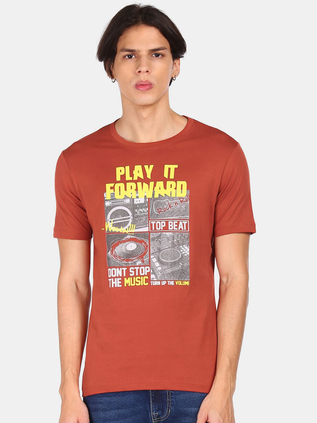 

Colt Men Brown & Yellow Printed Cotton T-shirt