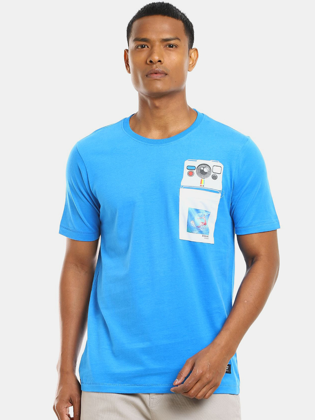 

Colt Men Blue & White Printed Cotton T-shirt
