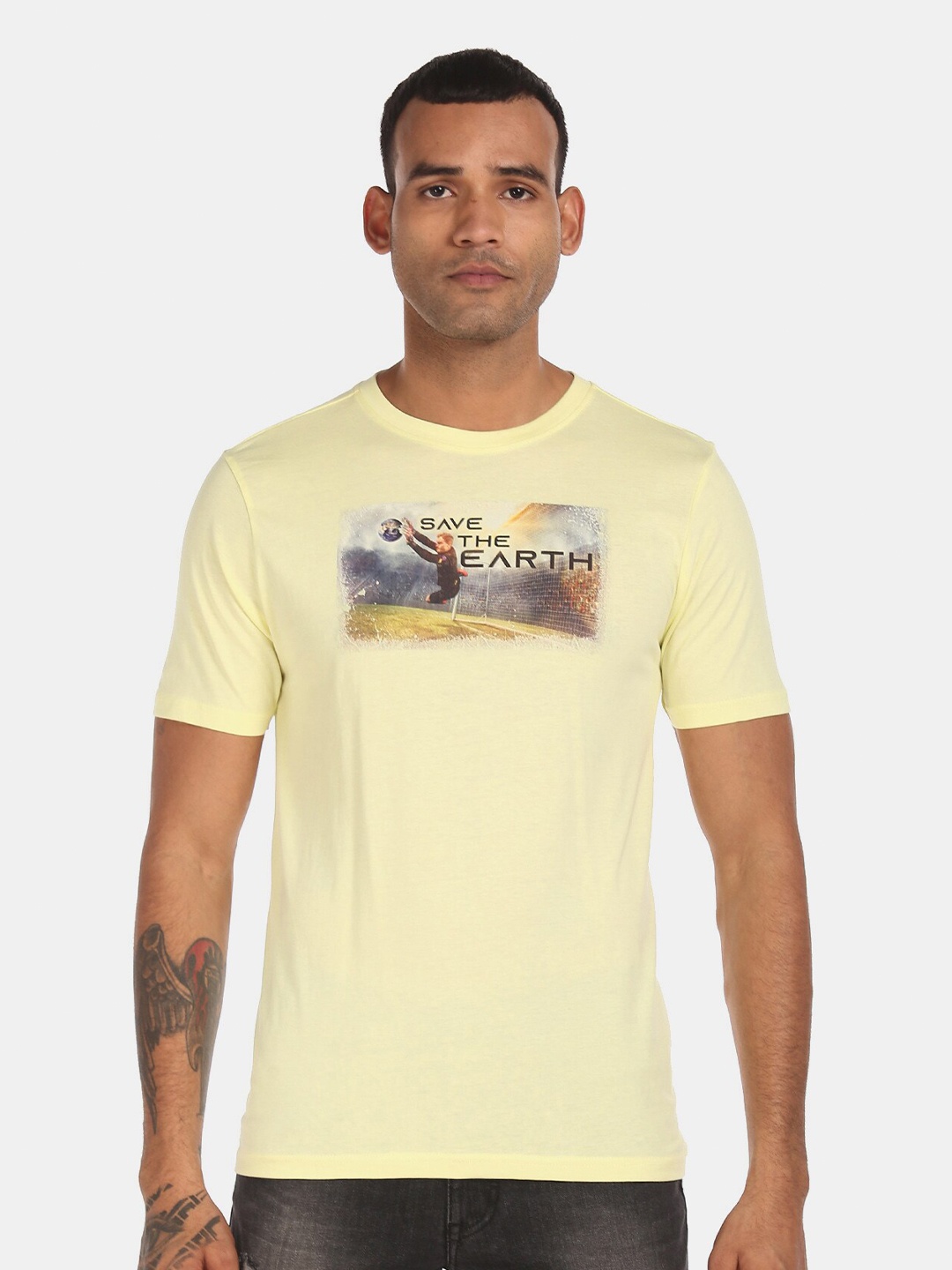 

Colt Men Yellow Black Typography Printed Pure Cotton T-shirt