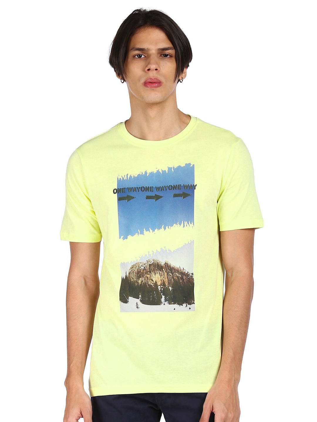

Colt Men Yellow Printed Applique T-shirt