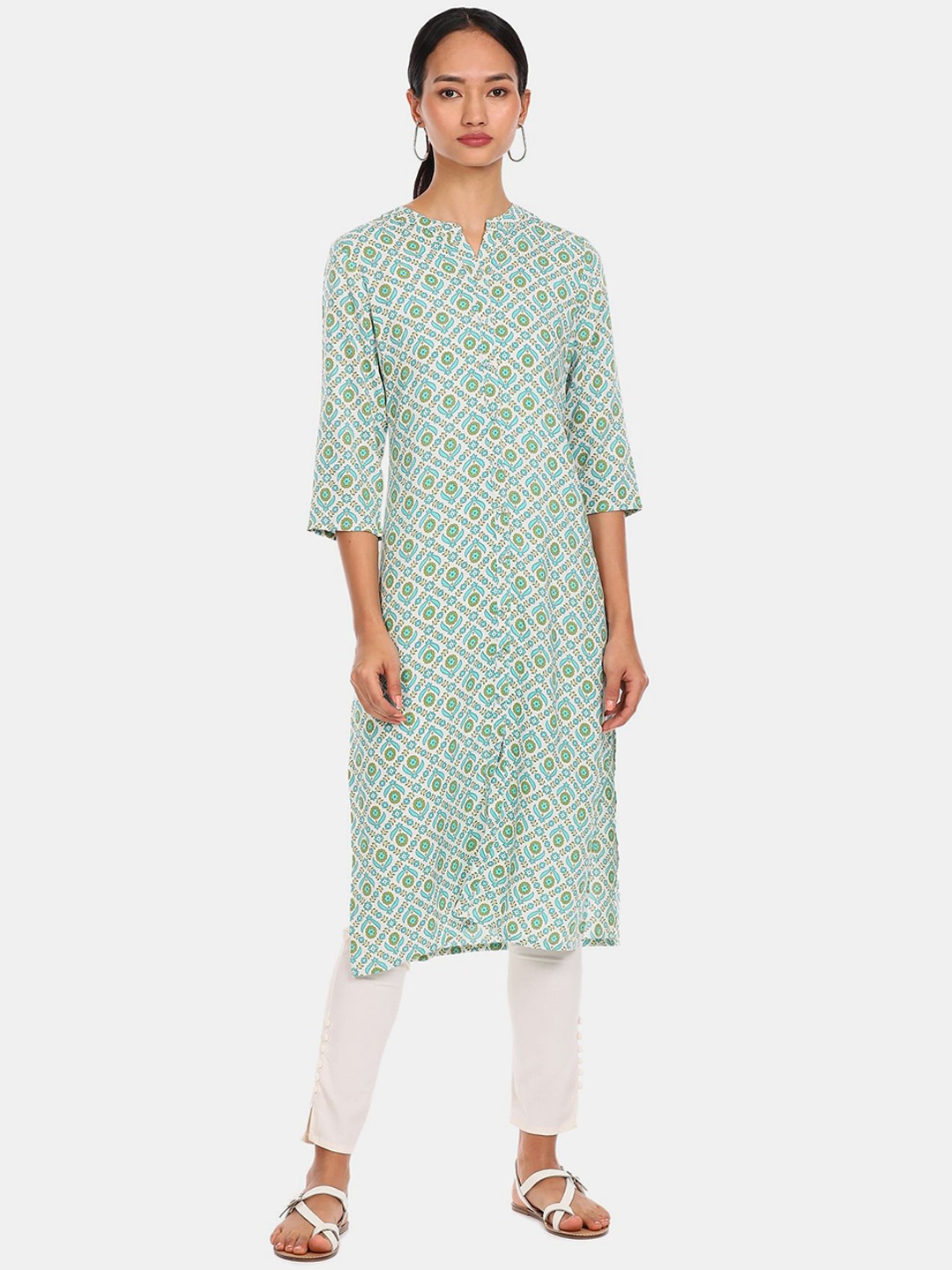 

Karigari Women Off White Floral Printed Kurta