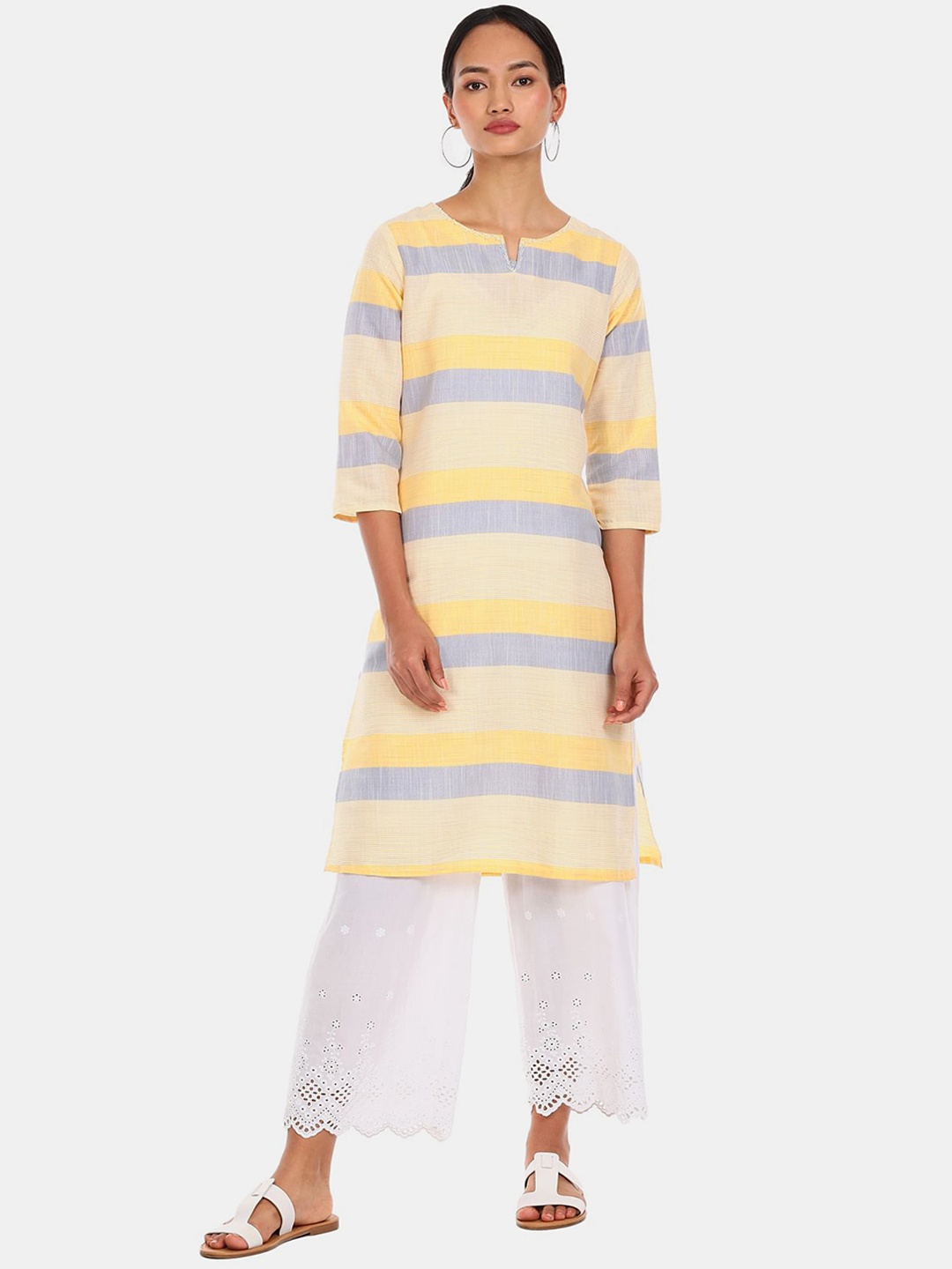 

Karigari Women Yellow Striped Kurta