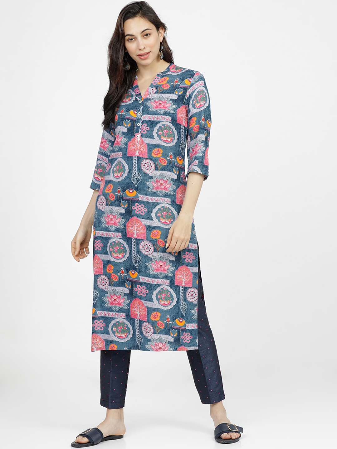 

Vishudh Women Blue Paisley Printed Mirror Work Kurta