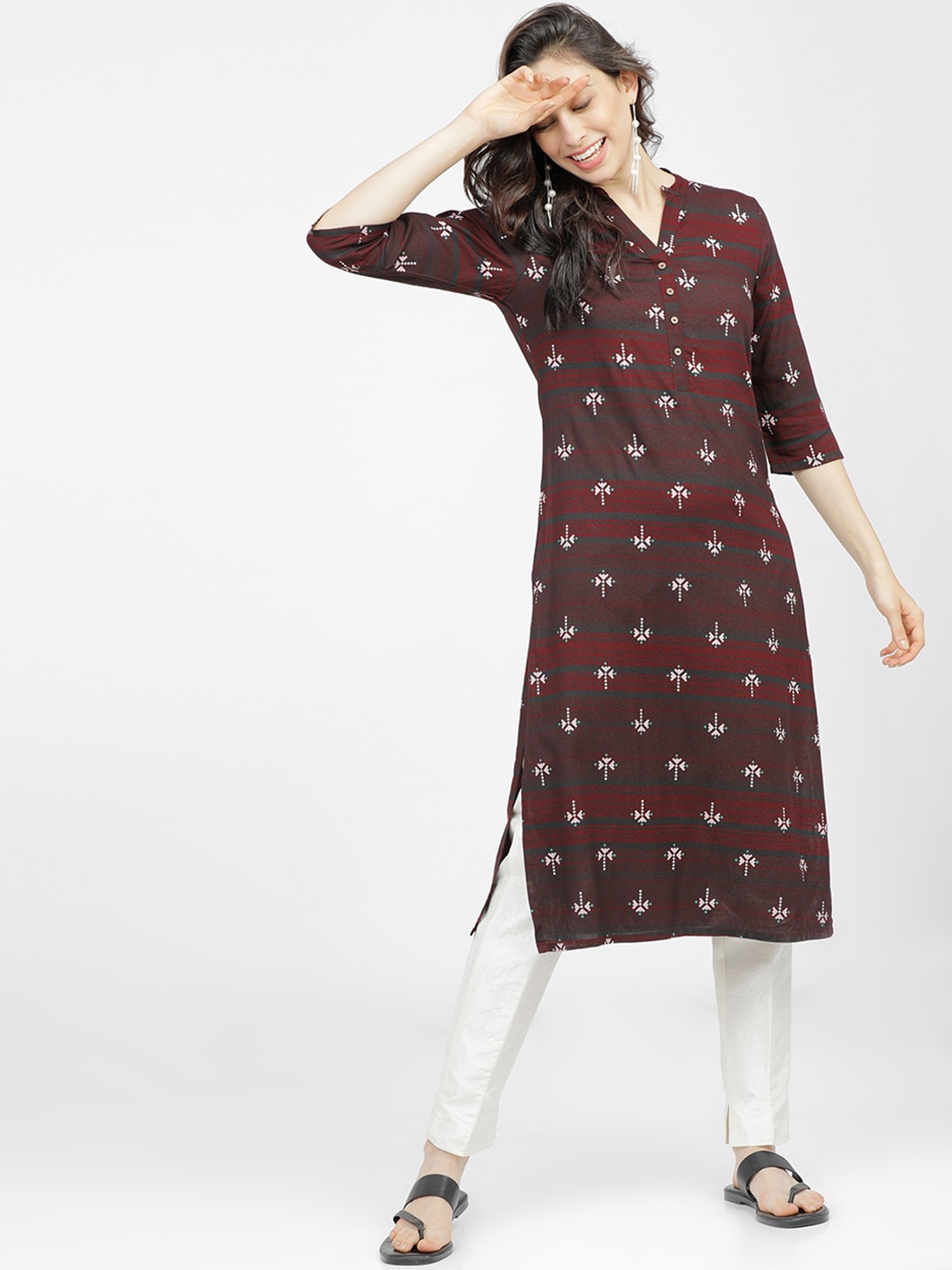 

Vishudh Women Maroon Floral Printed Keyhole Neck Kurta