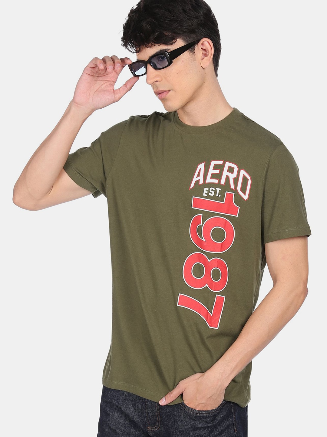 

Aeropostale Men Olive Green & Red Typography Printed T-shirt