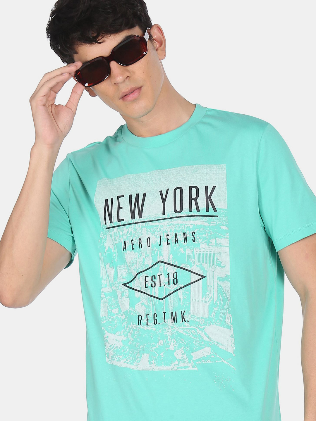 

Aeropostale Men Turquoise Blue & White Typography Printed Cotton T-shirt