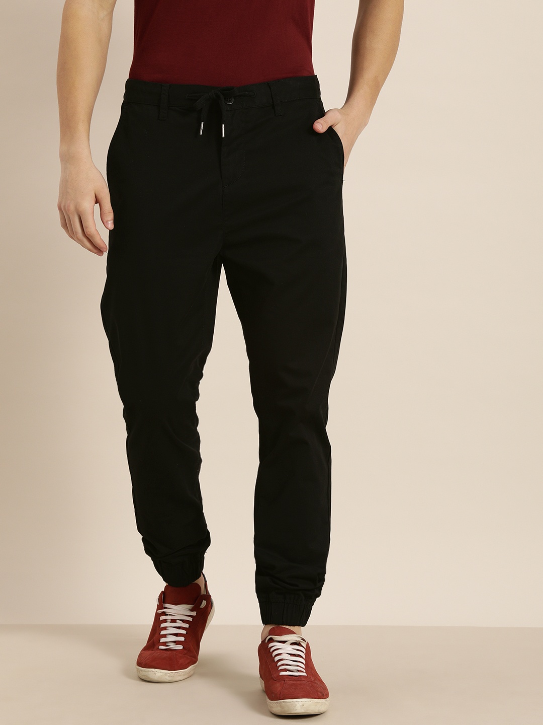 

ether Men Black Solid Regular Fit Joggers