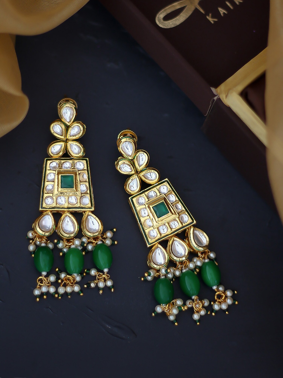

Bellofox Green & Gold-Toned & Plated Geometric Handcrafted Chandbalis Earrings