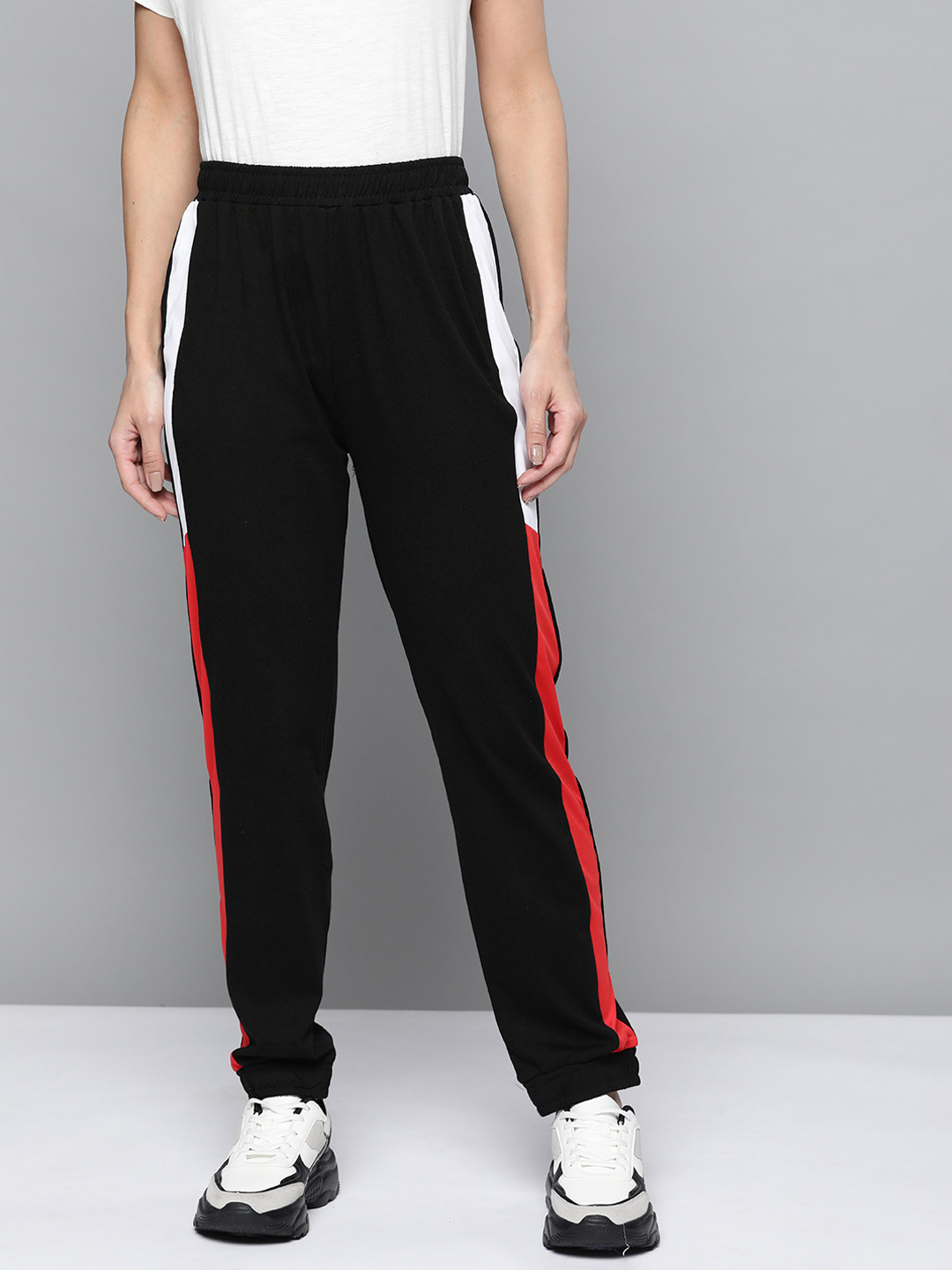 

Harvard Women Black Solid Joggers with Colourblocked Detail
