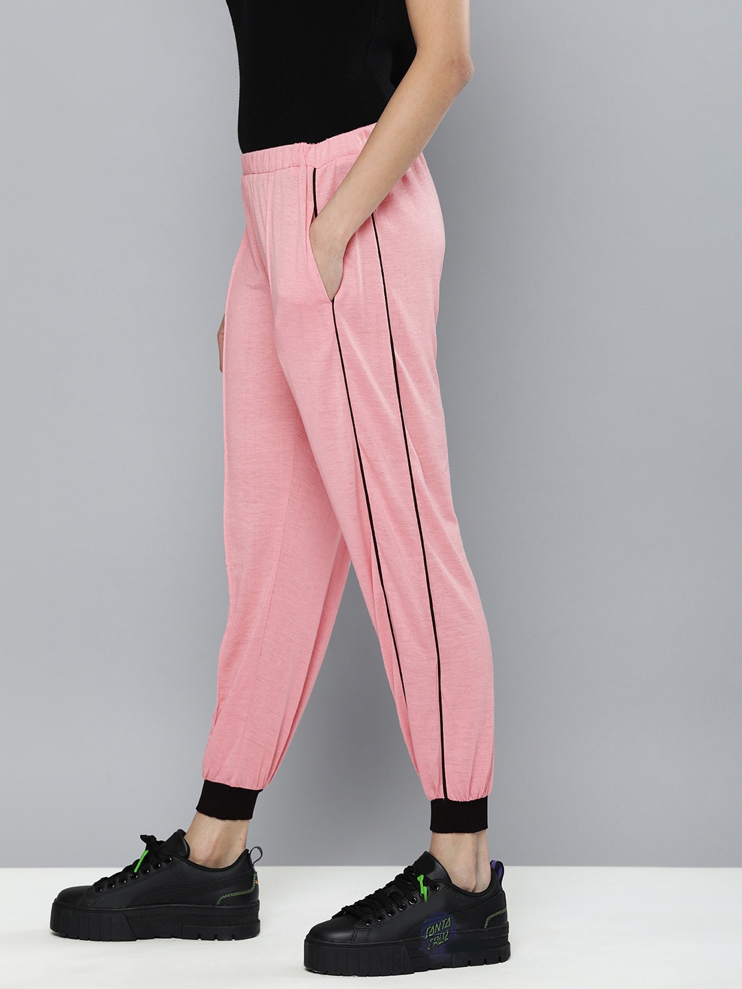 

Harvard Women Pink Solid Side Striped Cropped Joggers