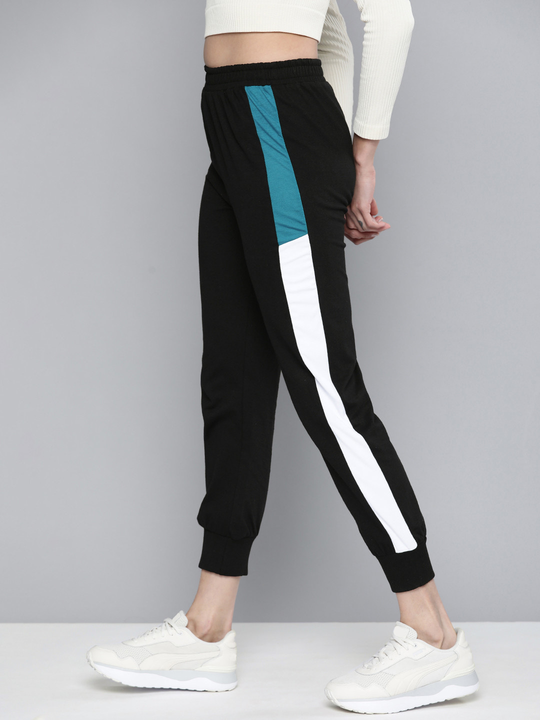 

Harvard Women Black Side Striped Cropped Joggers