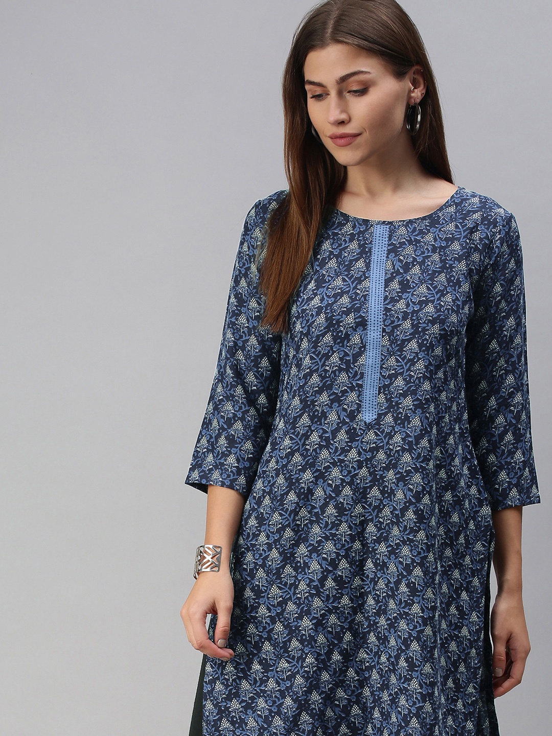 

SheWill Women Blue Floral Kurta