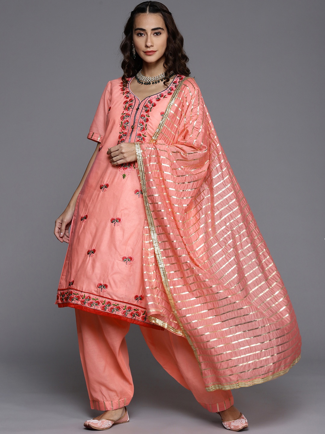 

Chhabra 555 Women Peach-Coloured Floral Embroidered Regular Beads and Stones Kurta with Salwar & With